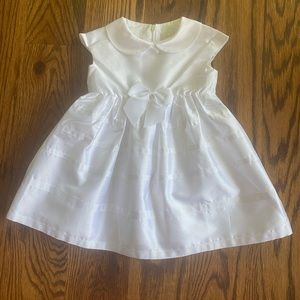 NWT Il tesoro di Magnolia White Special Occasion dress with bow, Size 18 Months